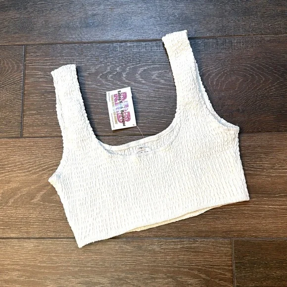 NWT Lelis Seersuckr Crop Tank - Small - Picture 2 of 5